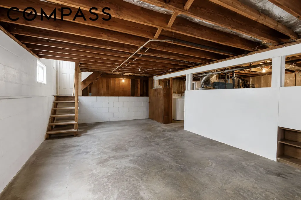 196 Prescott Avenue New York City NY 10306