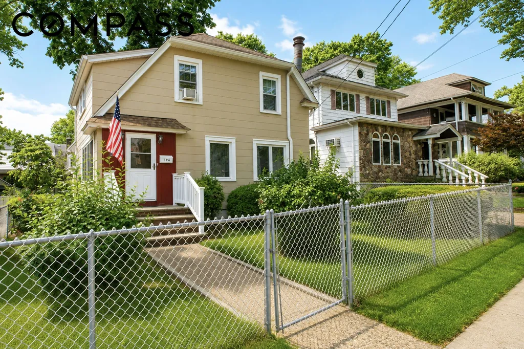 196 Prescott Avenue New York City NY 10306