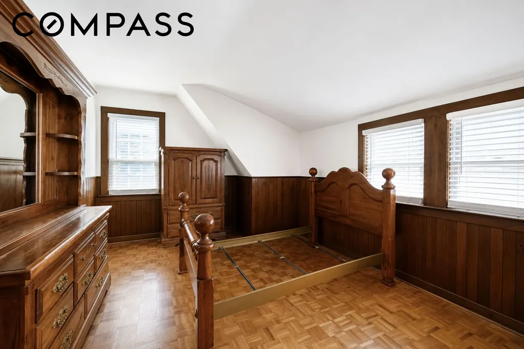 196 Prescott Avenue New York City NY 10306