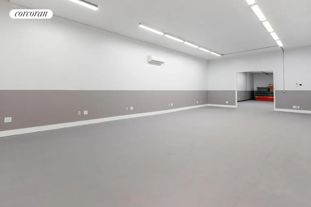 182 Vermont Avenue New York City NY 10305