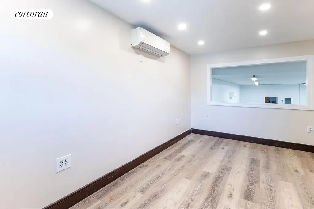 182 Vermont Avenue New York City NY 10305