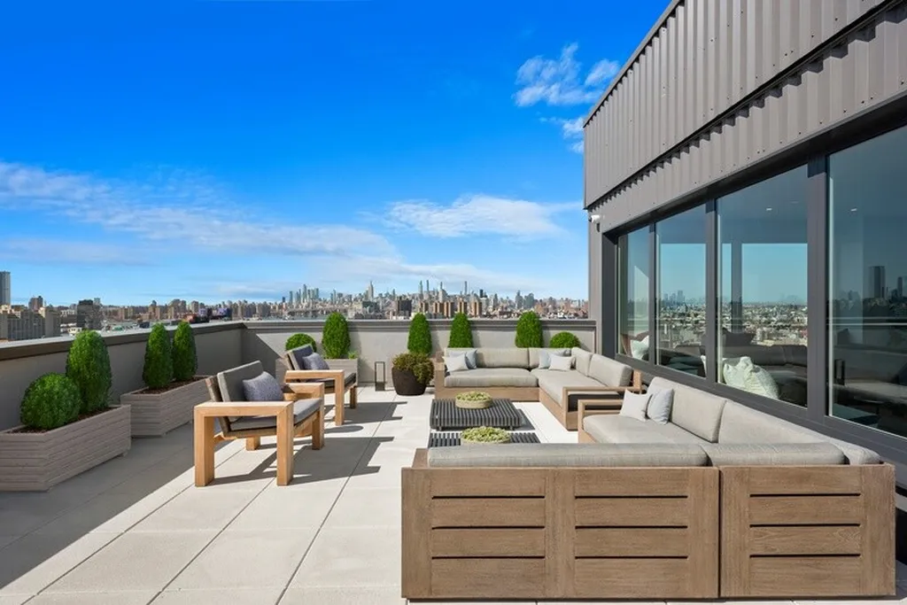 249 Willoughby Avenue New York City NY 11205