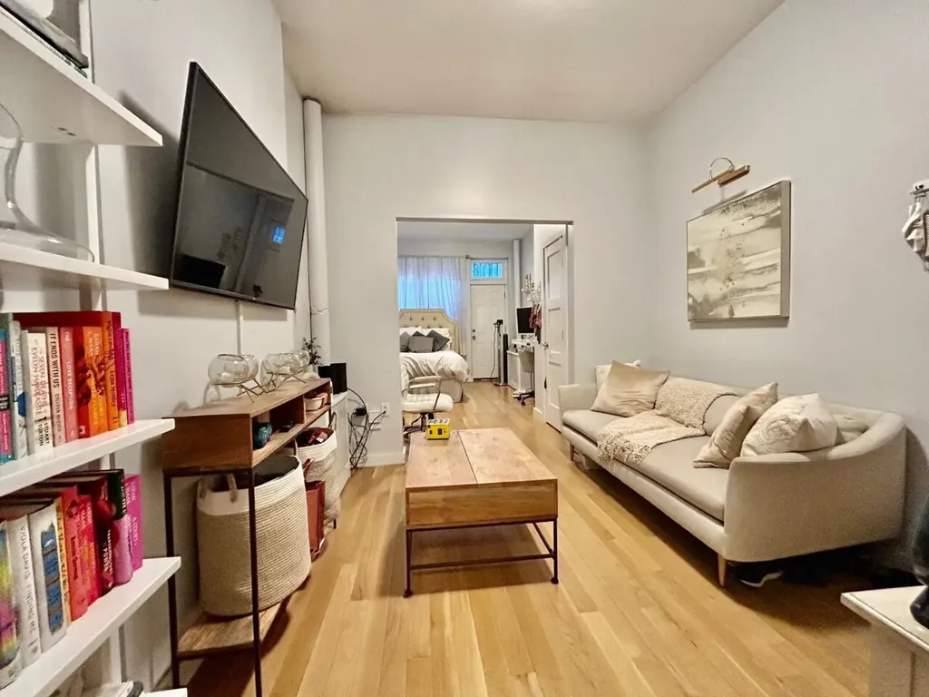 238 E 24th Street New York City NY 10010