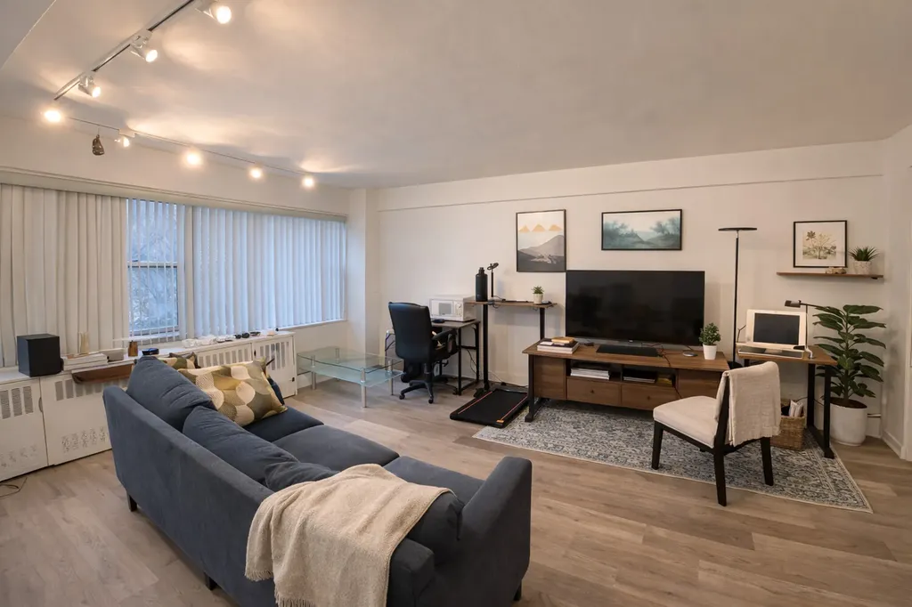 333 E 46th Street New York City NY 10017