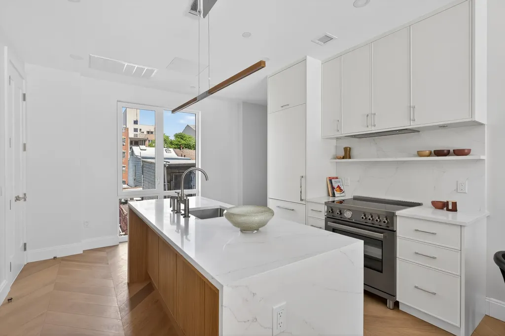 222 16th Street New York City NY 11215