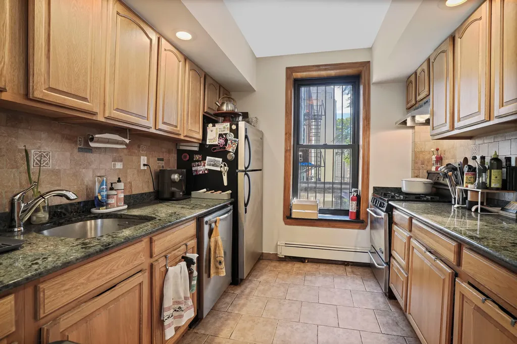 2 4th Place New York City NY 11231