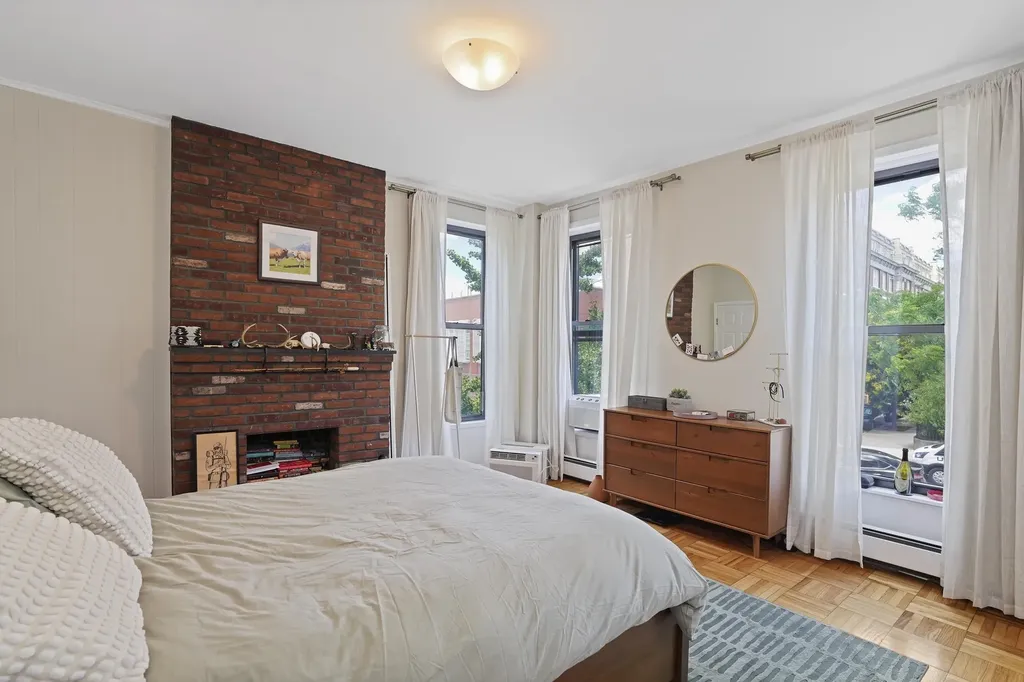 2 4th Place New York City NY 11231