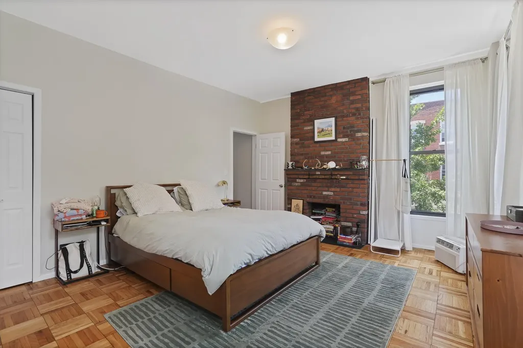 2 4th Place New York City NY 11231