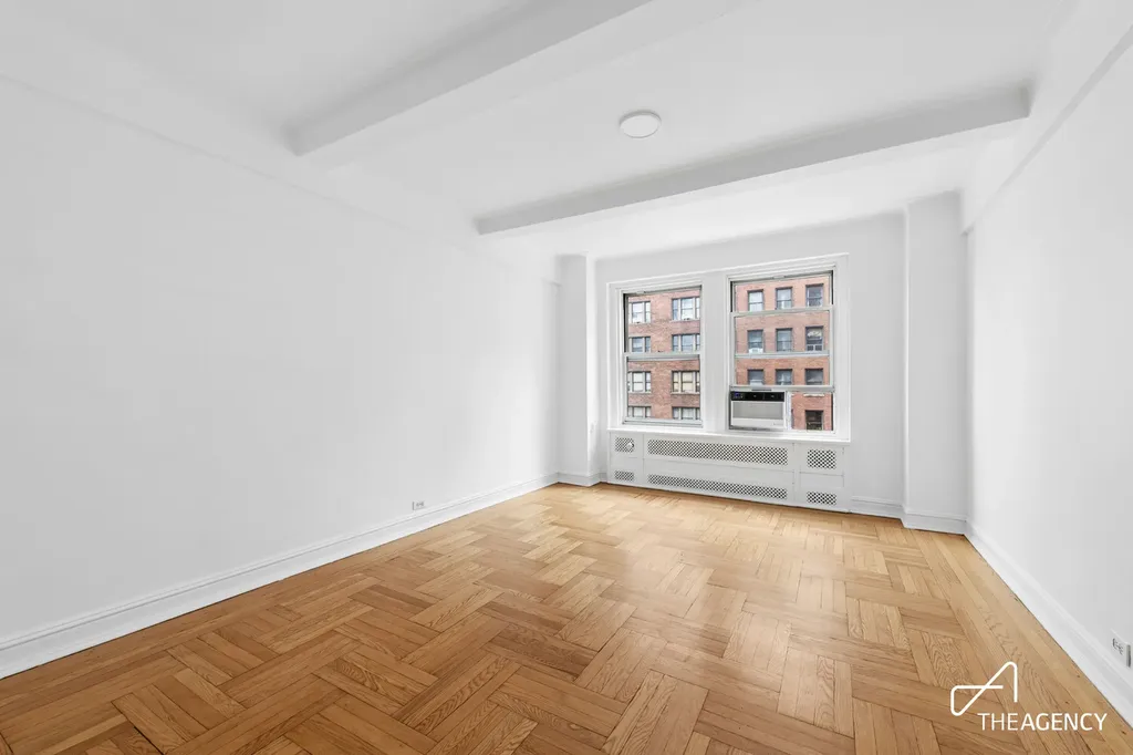 433 W 34th Street New York City NY 10001