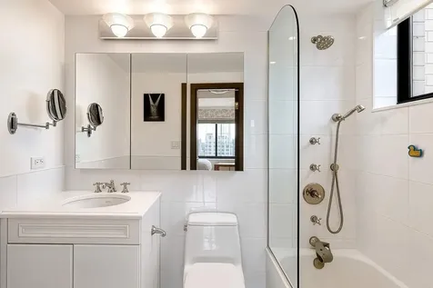 400 E 70th Street New York City NY 10021