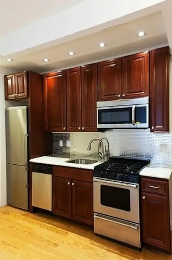 749 9th Avenue New York City NY 10019