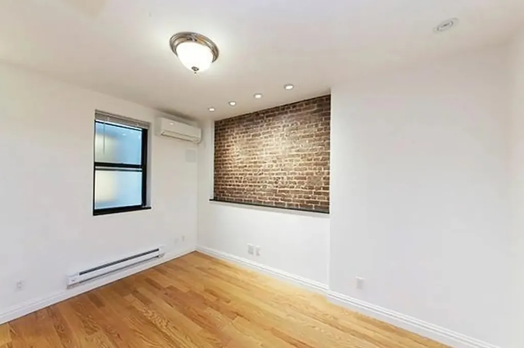 749 9th Avenue New York City NY 10019