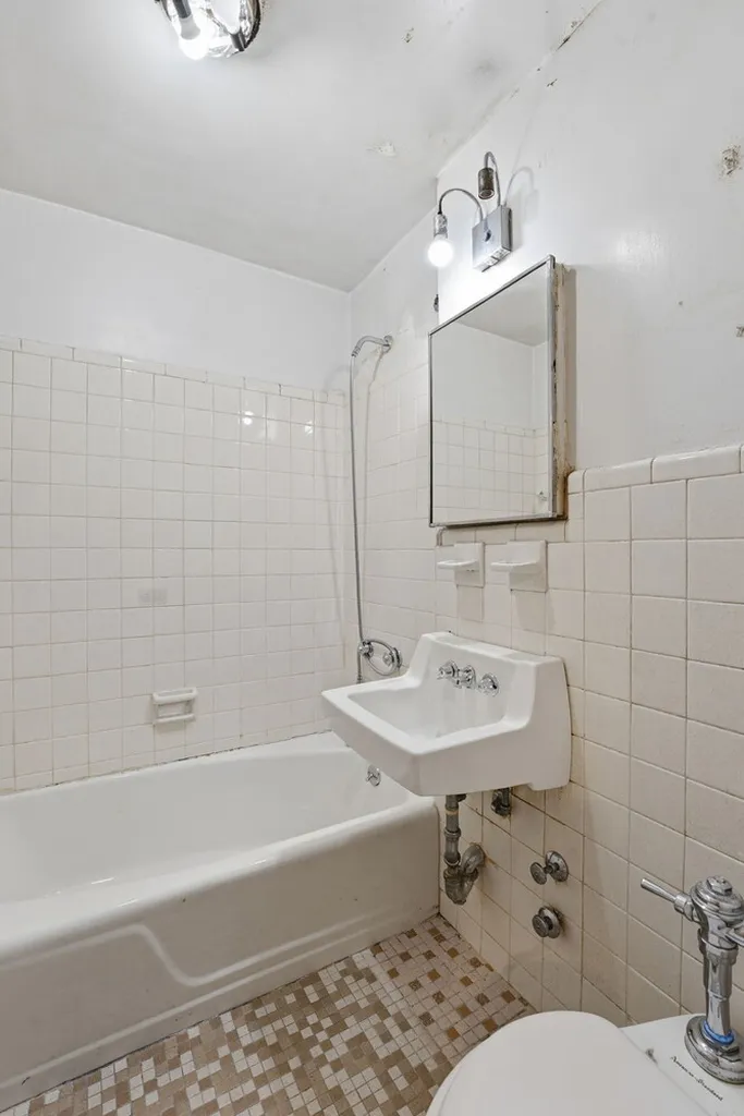 326 W 83rd Street New York City NY 10024