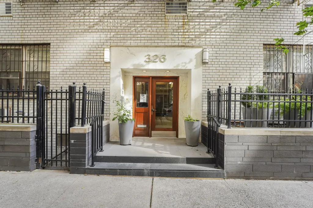 326 W 83rd Street New York City NY 10024