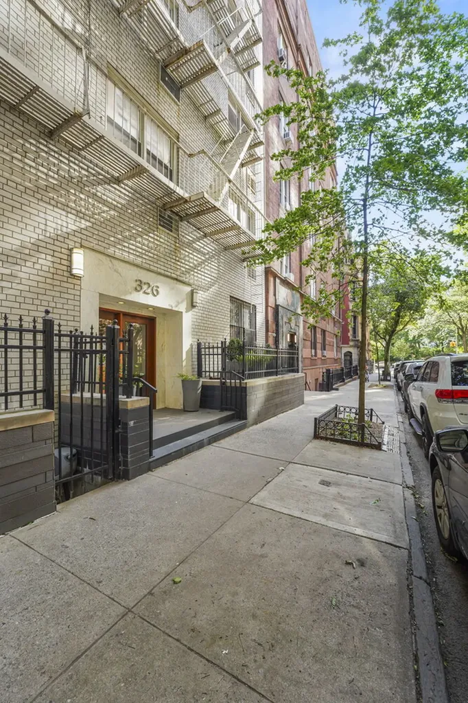 326 W 83rd Street New York City NY 10024