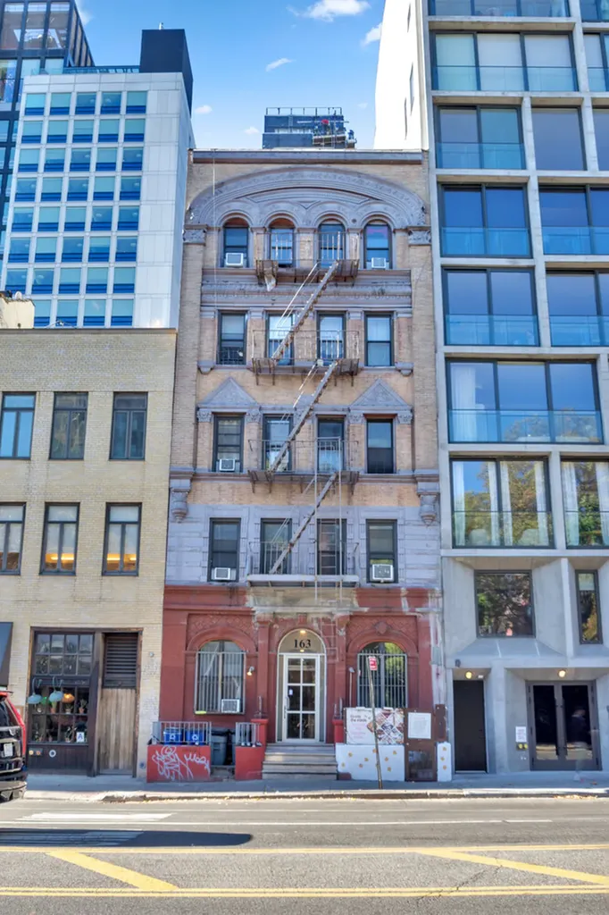 163 Chrystie Street New York City NY 10002