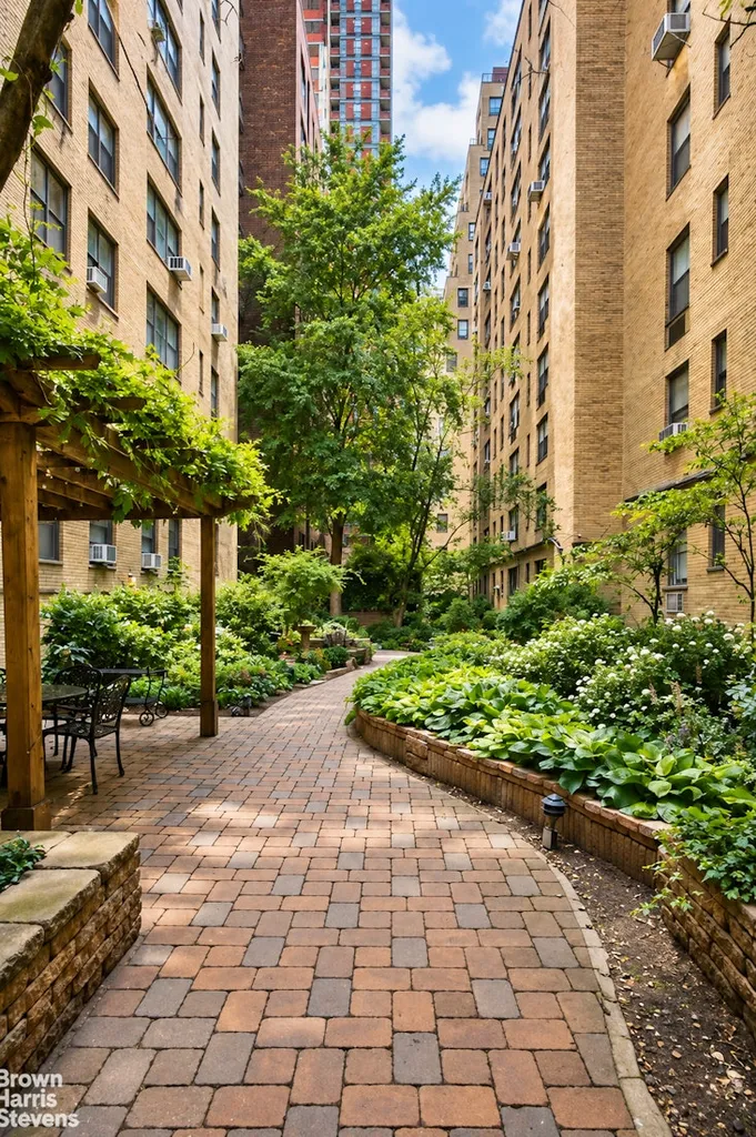 434 E 52nd Street New York City NY 10022