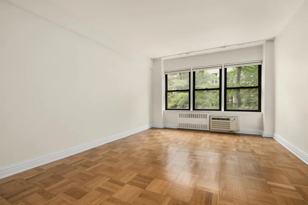 120 E 36th Street New York City NY 10016