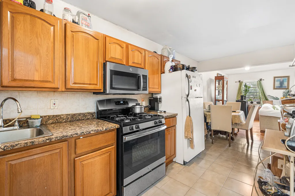 154 Pulaski Street New York City NY 11206