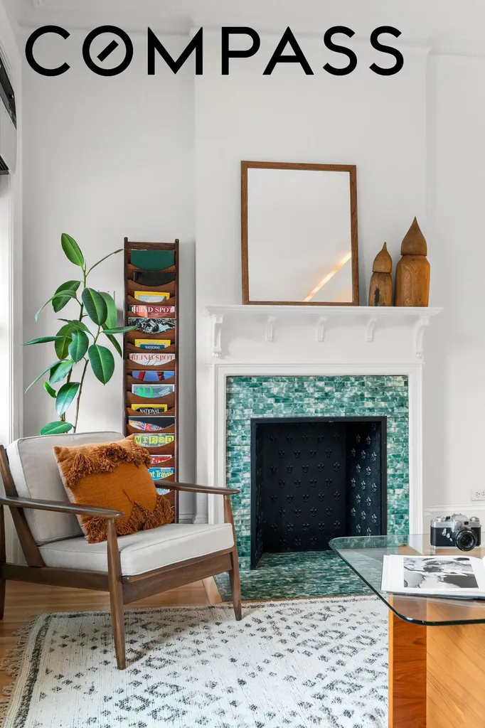 210 W 21st Street New York City NY 10011