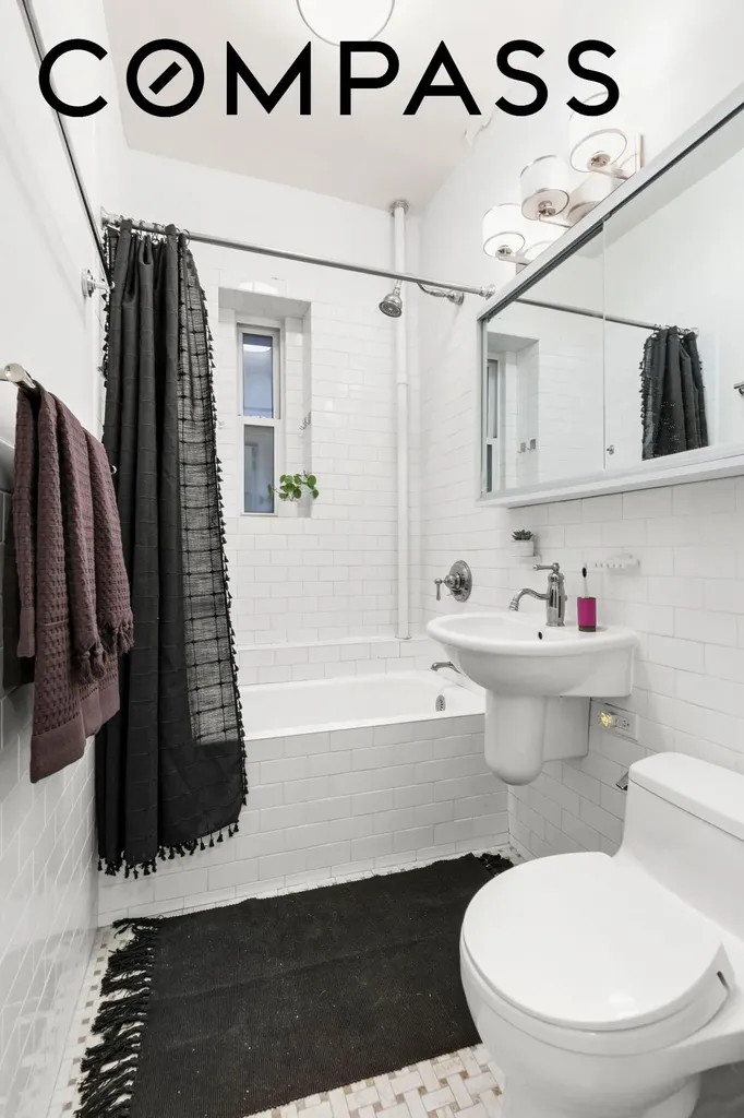 210 W 21st Street New York City NY 10011