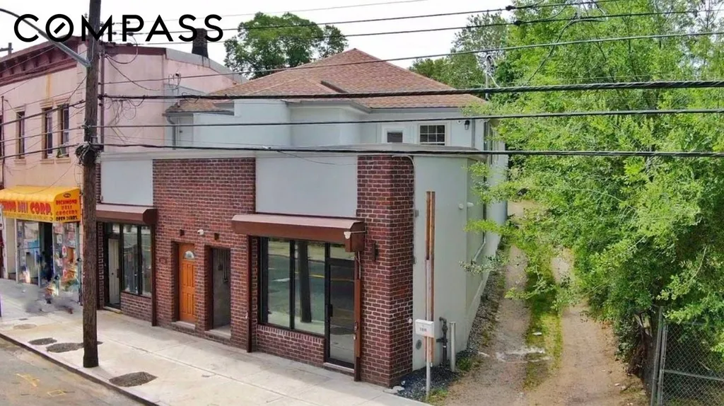 3020 Richmond Terrace New York City NY 10303