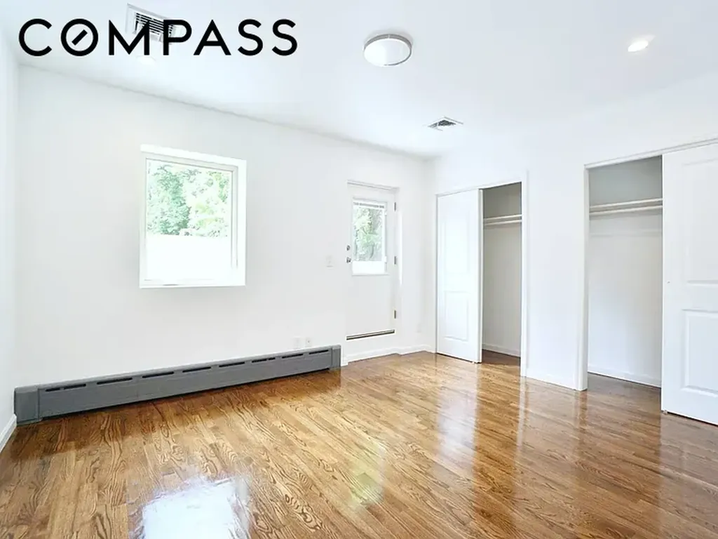 3020 Richmond Terrace New York City NY 10303