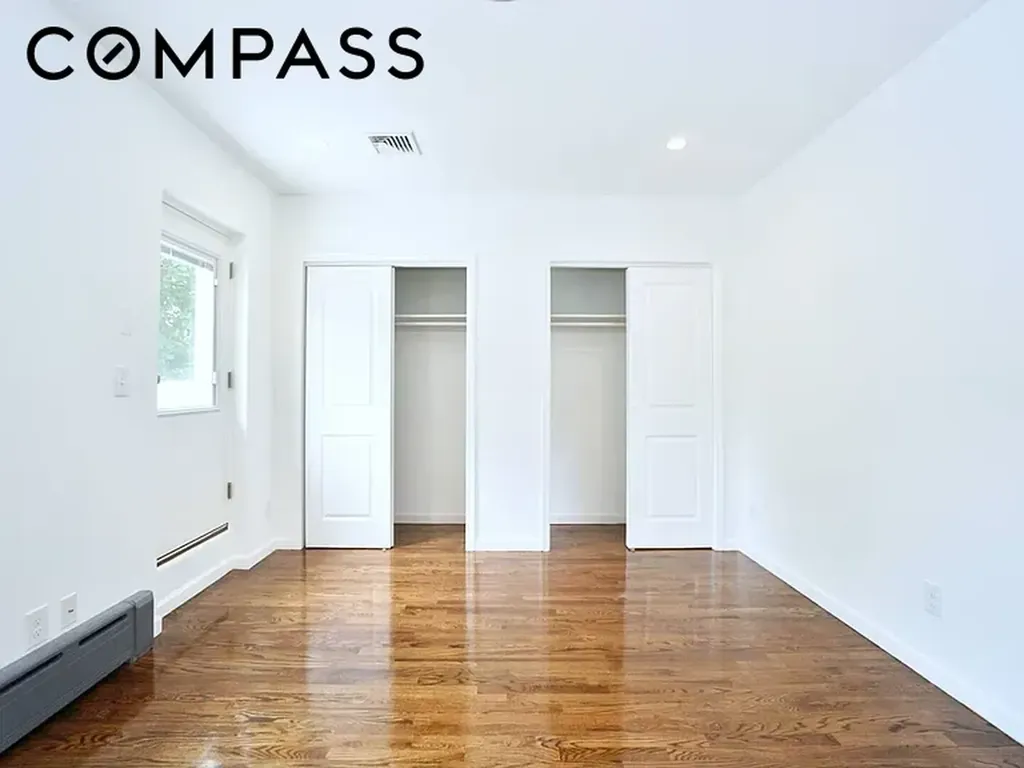 3020 Richmond Terrace New York City NY 10303
