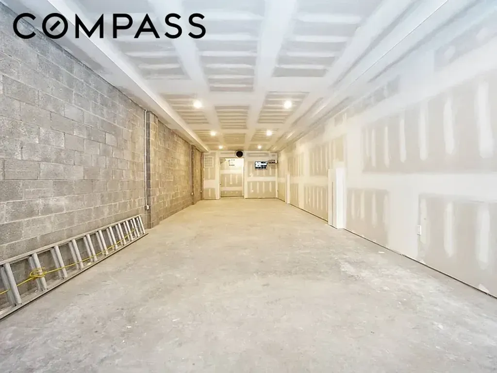 3020 Richmond Terrace New York City NY 10303