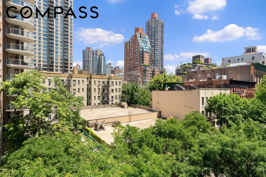 305 E 72nd Street New York City NY 10021