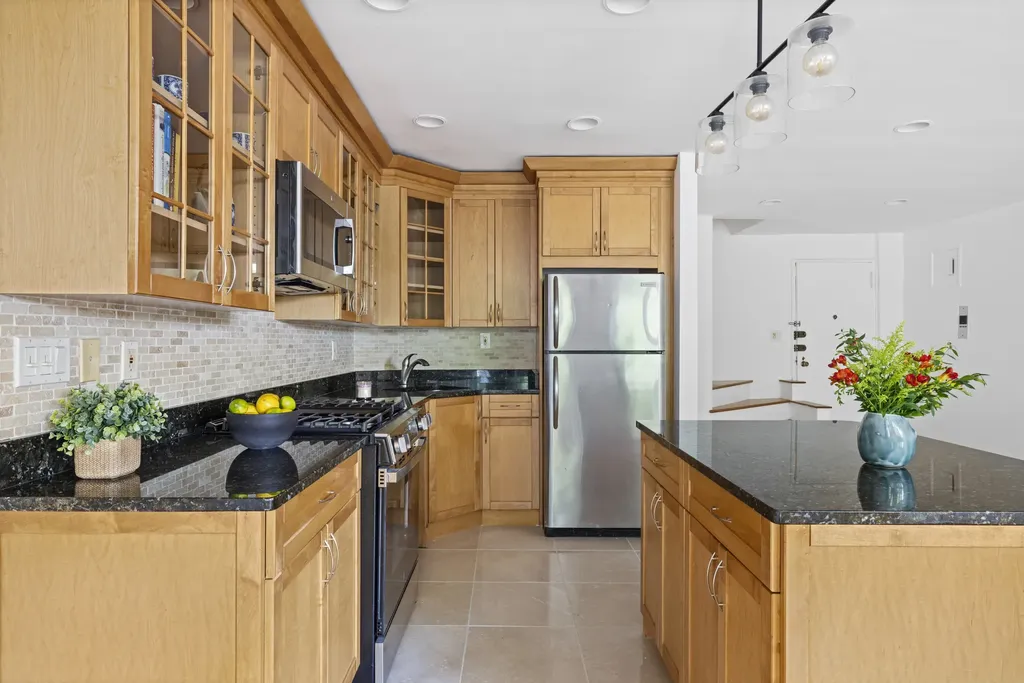 415 Argyle Road New York City NY 11218
