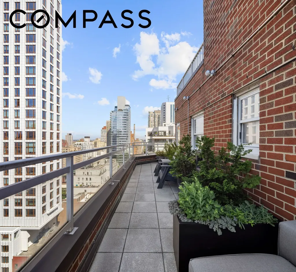 174 E 74th Street New York City NY 10021