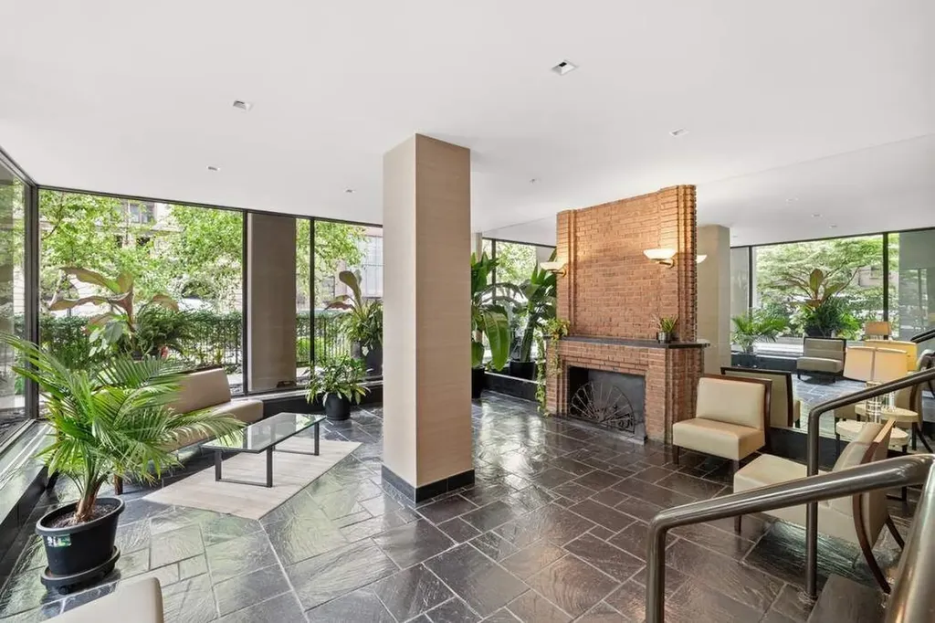 132 E 35th Street New York City NY 10016