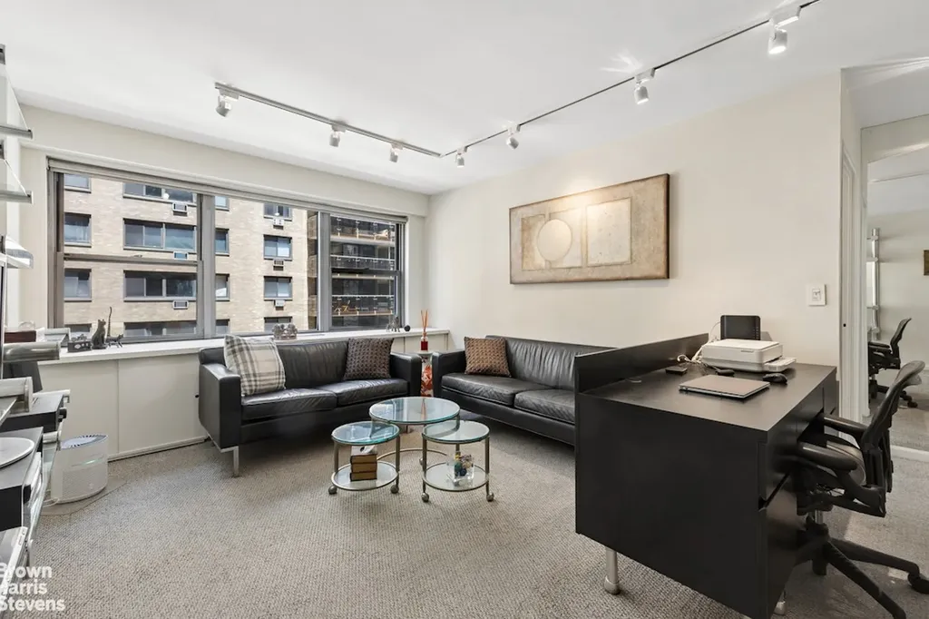 10 W 15th Street New York City NY 10011