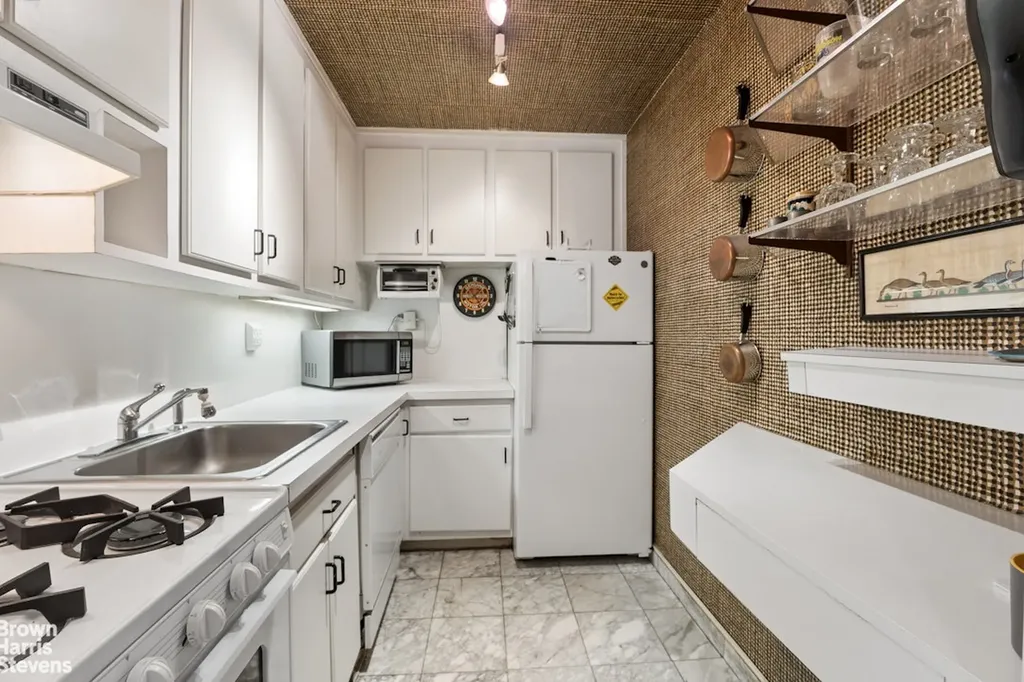 10 W 15th Street New York City NY 10011