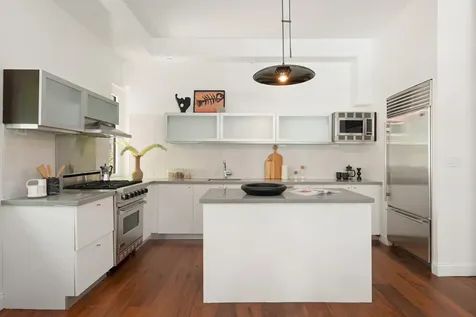 25 W Houston Street New York City NY 10012