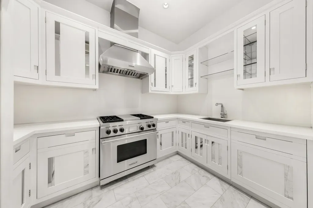 12 E 62nd Street New York City NY 10065