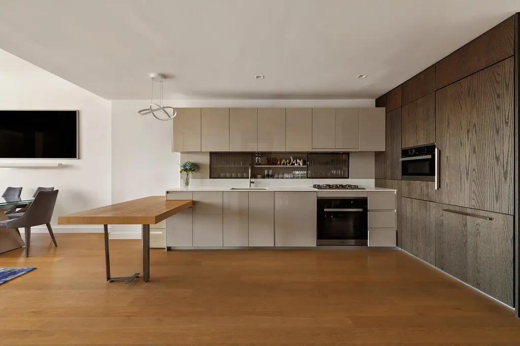 202 Broome Street New York City NY 10002