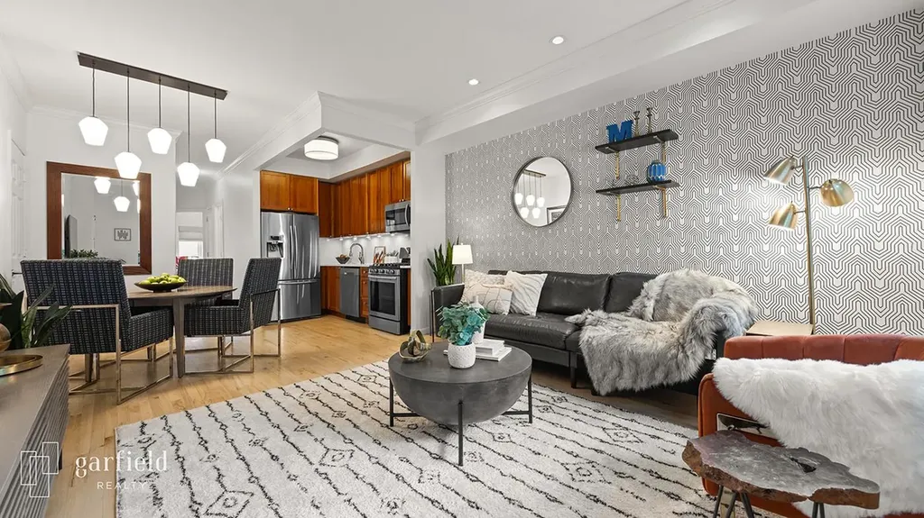 346 E 7th Street New York City NY 11218