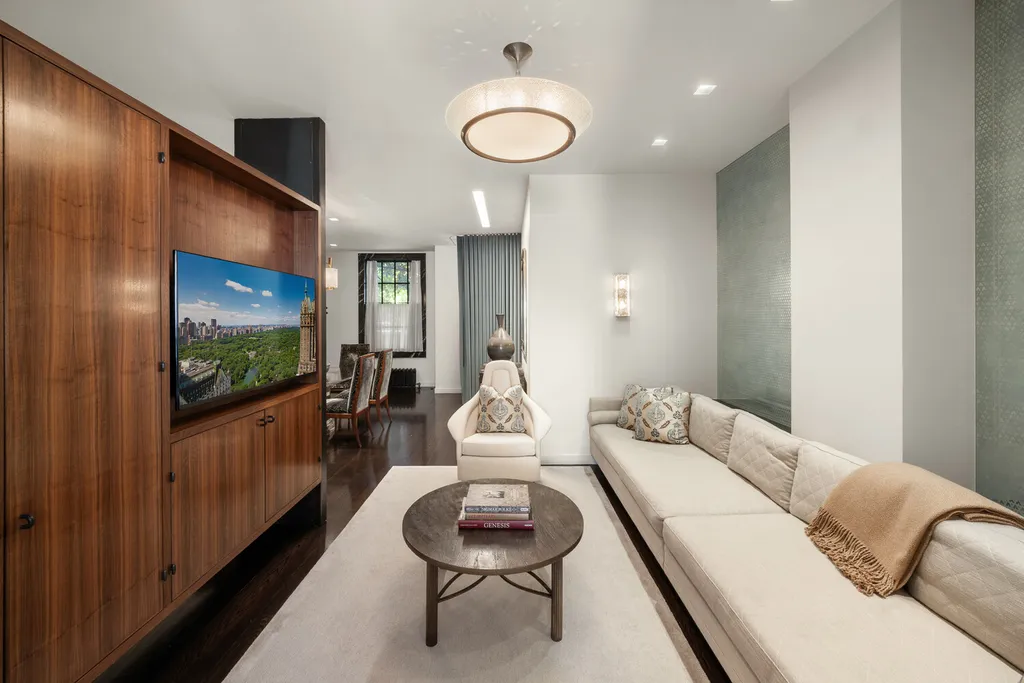 944 5th Avenue New York City NY 10021