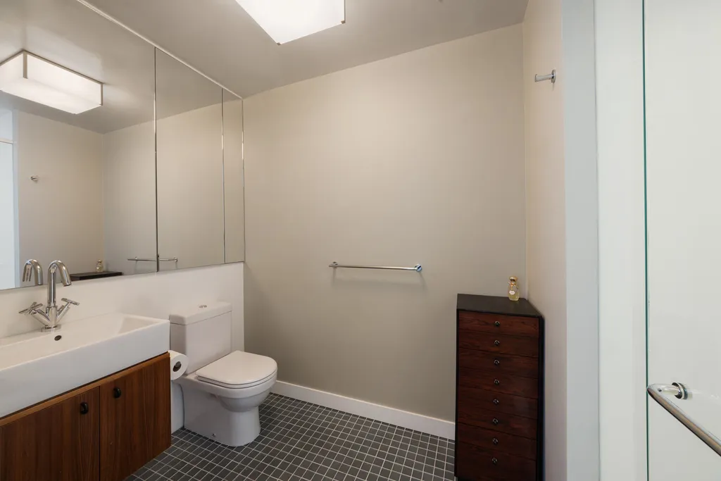 944 5th Avenue New York City NY 10021