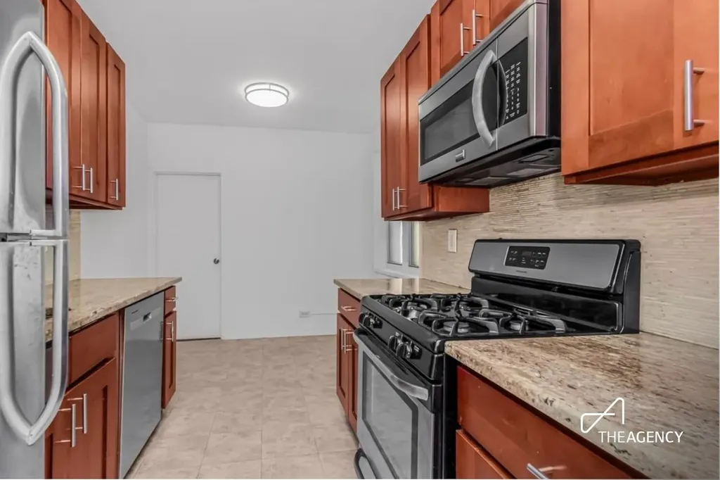 3050 Fairfield Avenue New York City NY 10463