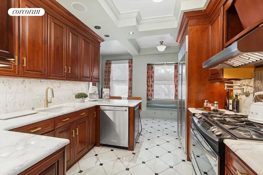 545 W End Avenue New York City NY 10024