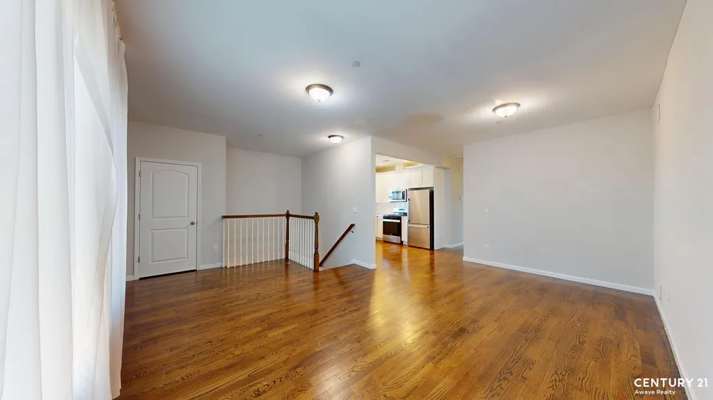 109 Gower Street New York City NY 10314