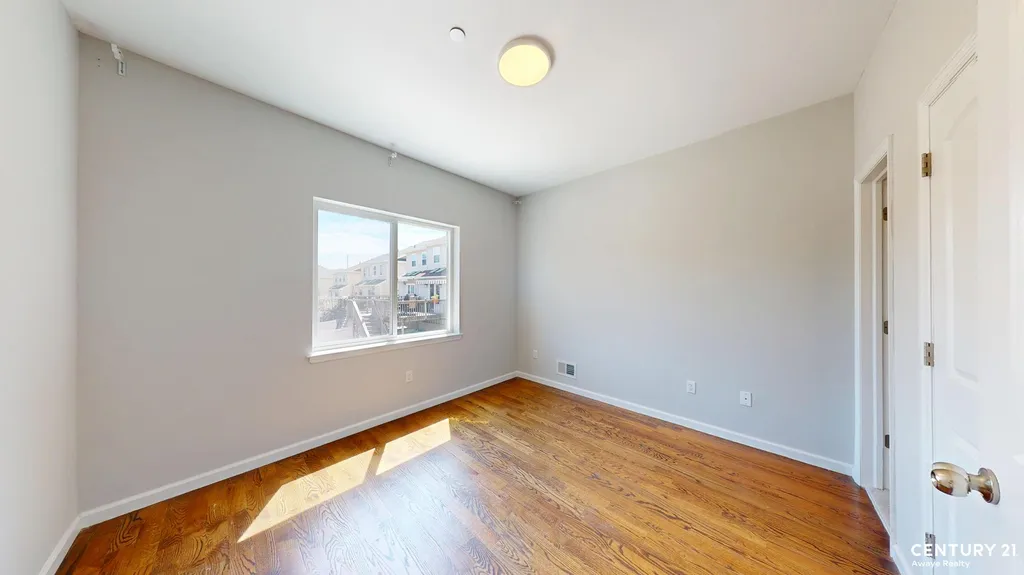 109 Gower Street New York City NY 10314