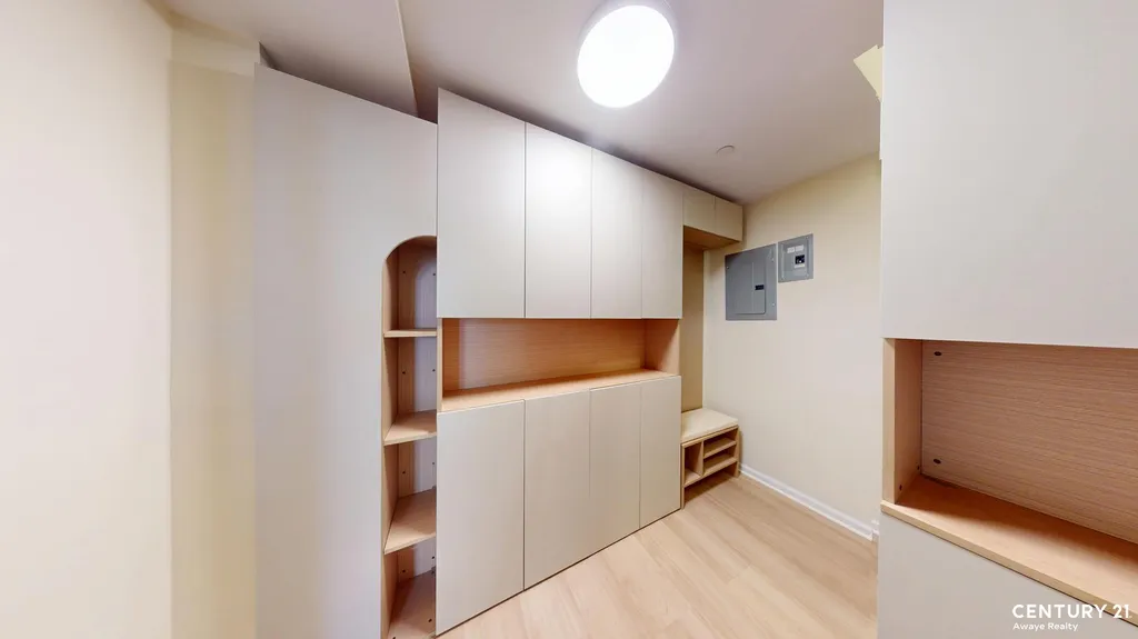 109 Gower Street New York City NY 10314