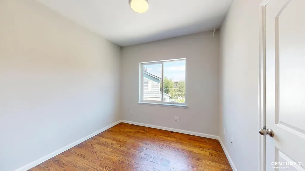 109 Gower Street New York City NY 10314