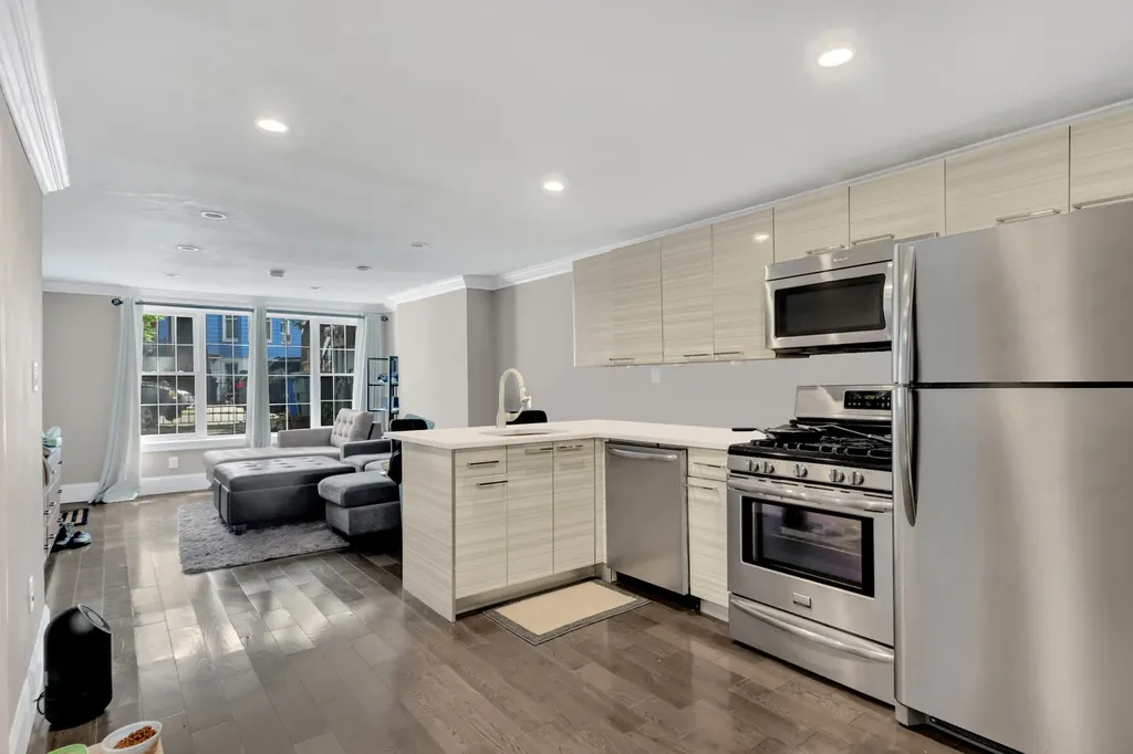25 Pilling Street New York City NY 11207