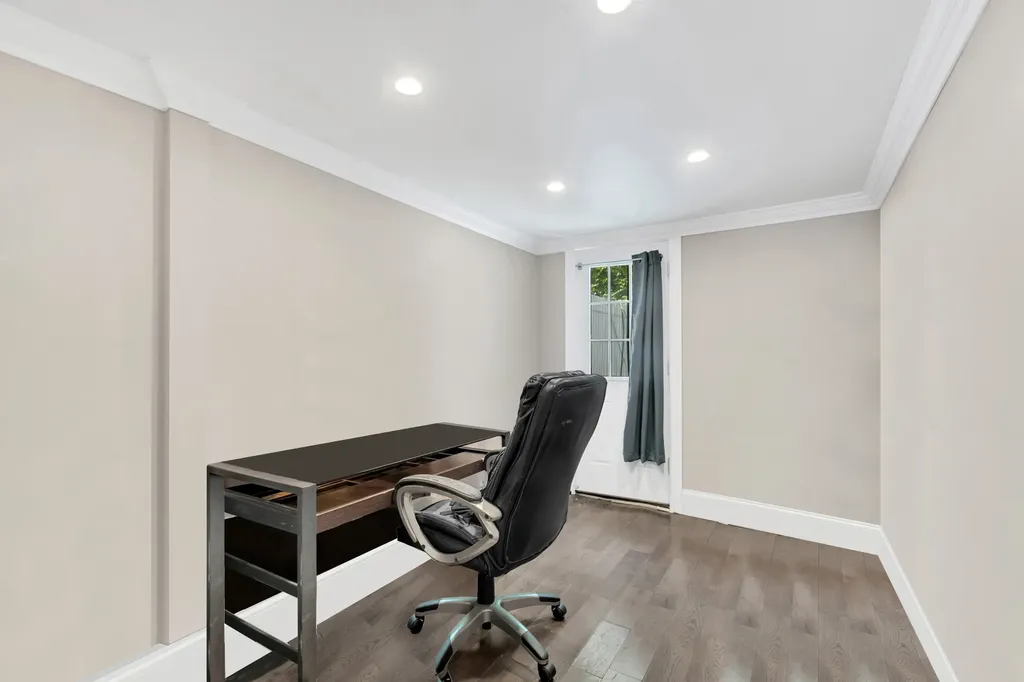 25 Pilling Street New York City NY 11207