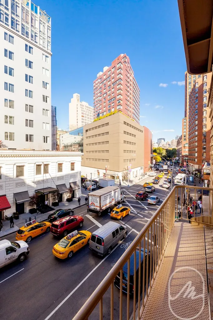 127 4th Avenue New York City NY 10003